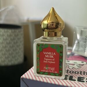 Ulta Beauty Makeup Setting Spray - Gold Cap